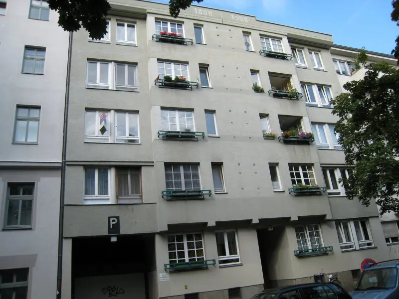 3-Zimmer-Wohnung mit Wintergarten in Charlottenburg — photo 1